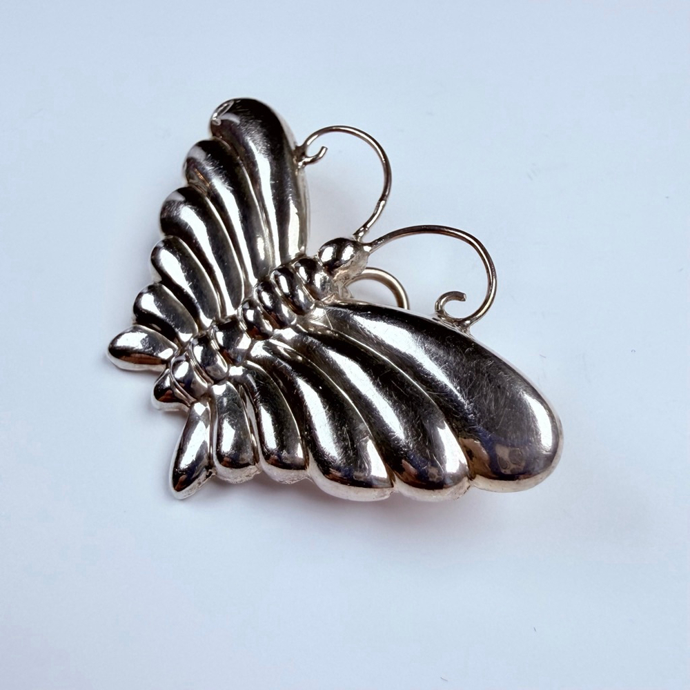 Large Puffy Butterfly Moth Repousse 925 Sterling Silver VTG Pendant Pin Brooch - Picture 2 of 7
